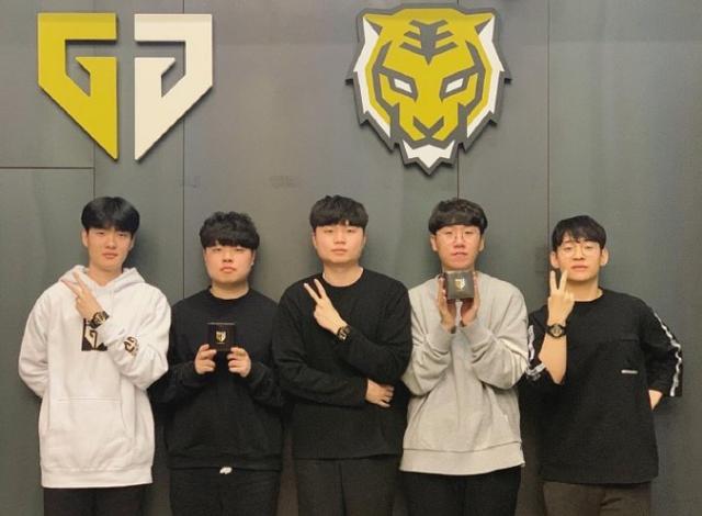 属于那些为 属于那些为